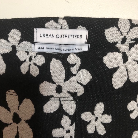 NEW Urban Outfitters floral flared pants - Picture 3 of 4
